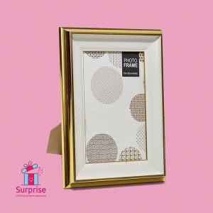 ⁦برواز صور خشبي لون ذهبي وأبيض مقاس 6×4⁩ - الصورة ⁦2⁩