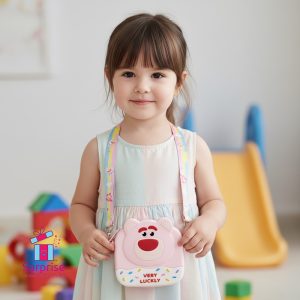 ⁦حقيبة كروس سيليكون لوتسو من ديزني⁩ - الصورة ⁦1⁩