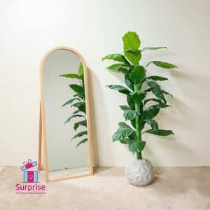 ⁦شجرة زينة صناعية مقاس 160 سم في بوت⁩ - الصورة ⁦1⁩