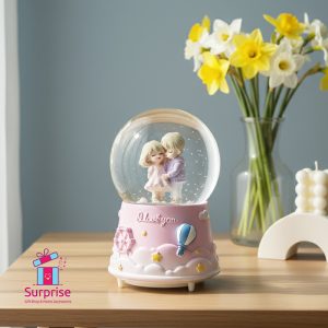 ⁦كرة ثلج مائية رومانسية موسيقية ذاتية الحركة بإضاءة LED ملونة⁩ - الصورة ⁦1⁩