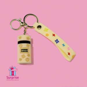 ⁦ميدالية رابر على شكل حقيبة من Vogusie⁩ - الصورة ⁦2⁩