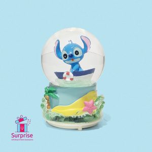 ⁦كرة ثلج مائية مضيئة وموسيقية بتصميم شخصية ستيتش⁩ - الصورة ⁦2⁩