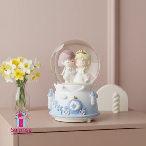 ⁦كرة ثلج مائية مضيئة وموسيقية بتصميم الأمير والأميرة⁩ - الصورة ⁦1⁩