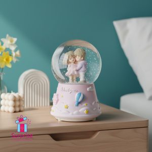 ⁦كرة ثلج مائية مضيئة وموسيقية بتصميم كوبل⁩ - الصورة ⁦1⁩