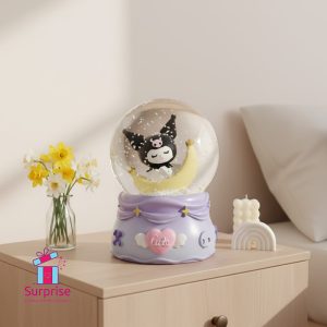 ⁦كرة ثلج مائية لشخصية كورومي بأضواء LED ملونة⁩ - الصورة ⁦1⁩