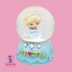 ⁦كرة ثلج مائية لشخصية إلسا من فروزن بأضواء LED ملونة⁩ - الصورة ⁦2⁩