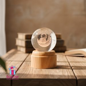 Illuminated Astronaut 3D Moving Crystal Ball Lamp - Image 1