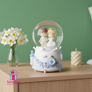 ⁦كرة ثلج مائية مضيئة وموسيقية ذاتية الحركة بتصميم كوبل⁩ - الصورة ⁦1⁩