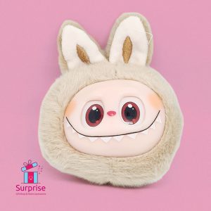 ⁦ميدالية فرو على شكل شخصية لابوبو⁩ - الصورة ⁦2⁩