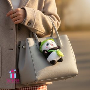 ⁦ميدالية فرو على شكل باندا⁩ - الصورة ⁦1⁩