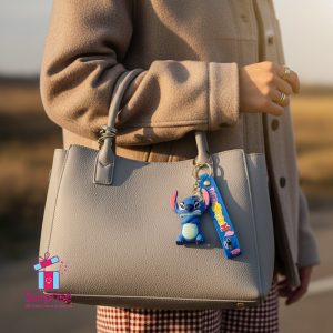 ⁦ميدالية رابر على شكل شخصية ستيتش من ديزني⁩ - الصورة ⁦1⁩