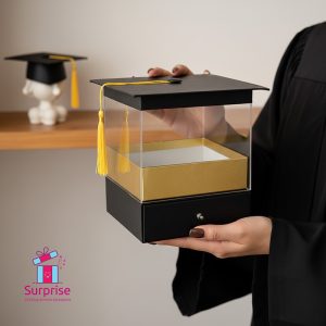 ⁦علبة هدايا للتخرج بغطاء أكريليك مع درج⁩ - الصورة ⁦1⁩