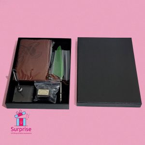 ⁦طقم أدوات كتابة هاري بوتر دفتر، ريشة، حبر⁩ - الصورة ⁦2⁩