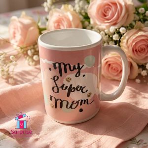 ⁦كوب بورسلين مزين بعبارة “My Super Mom”⁩ - الصورة ⁦1⁩