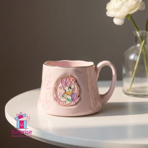 Disney Daisy Porcelain Mug 370 ml - Image 1