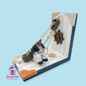 ⁦ديكور ومسند كتب خشبي على شكل قبطان بحري⁩ - الصورة ⁦2⁩