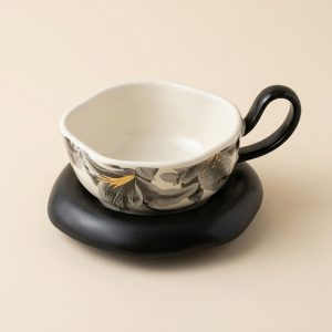 Stylish Porcelain Mug with Matching Plate 300 ML - Image 2
