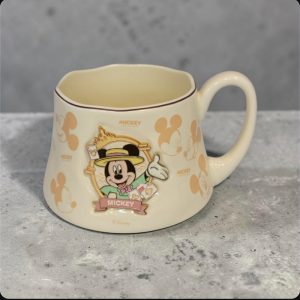 Disney Daisy Porcelain Mug 370 ml - Image 1